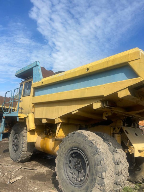 Кар'єрний самоскид БелАЗ-7540