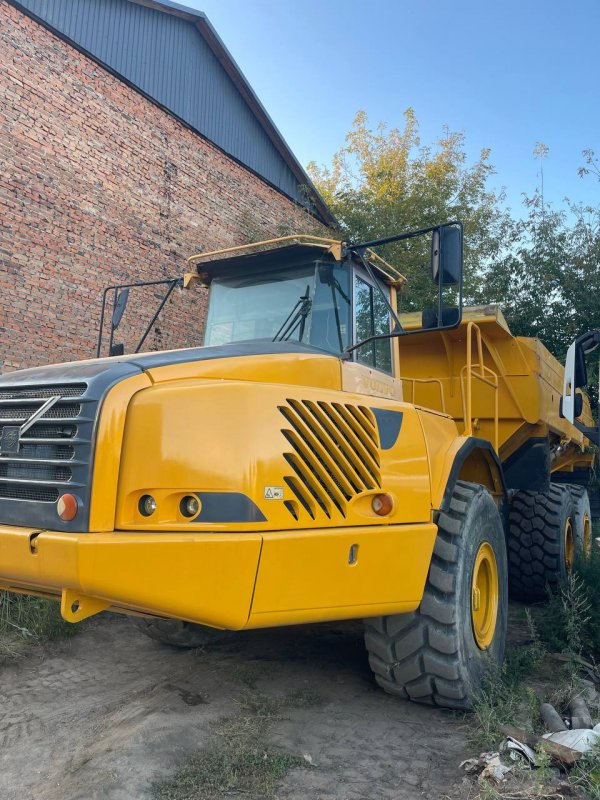 Шарнірно-зчленований самоскид VOLVO A35D